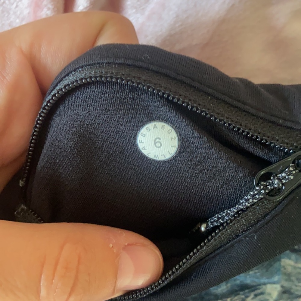 Lululemon speed short RARE - Picture 4 of 4
